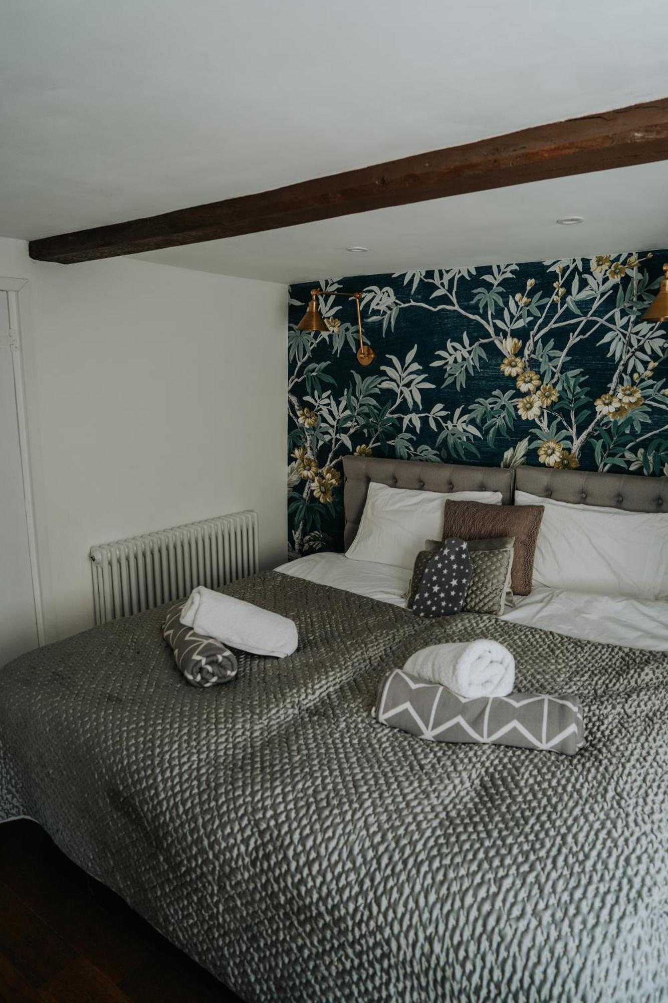 Rose & Star Cottage 弗罗姆 外观 照片